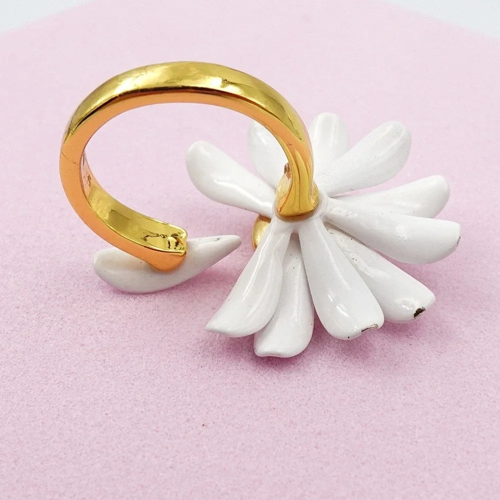 kate spade NY Dazzling Daisie Gold Tone Daisy Flower Open Ring Size 5 Botanical